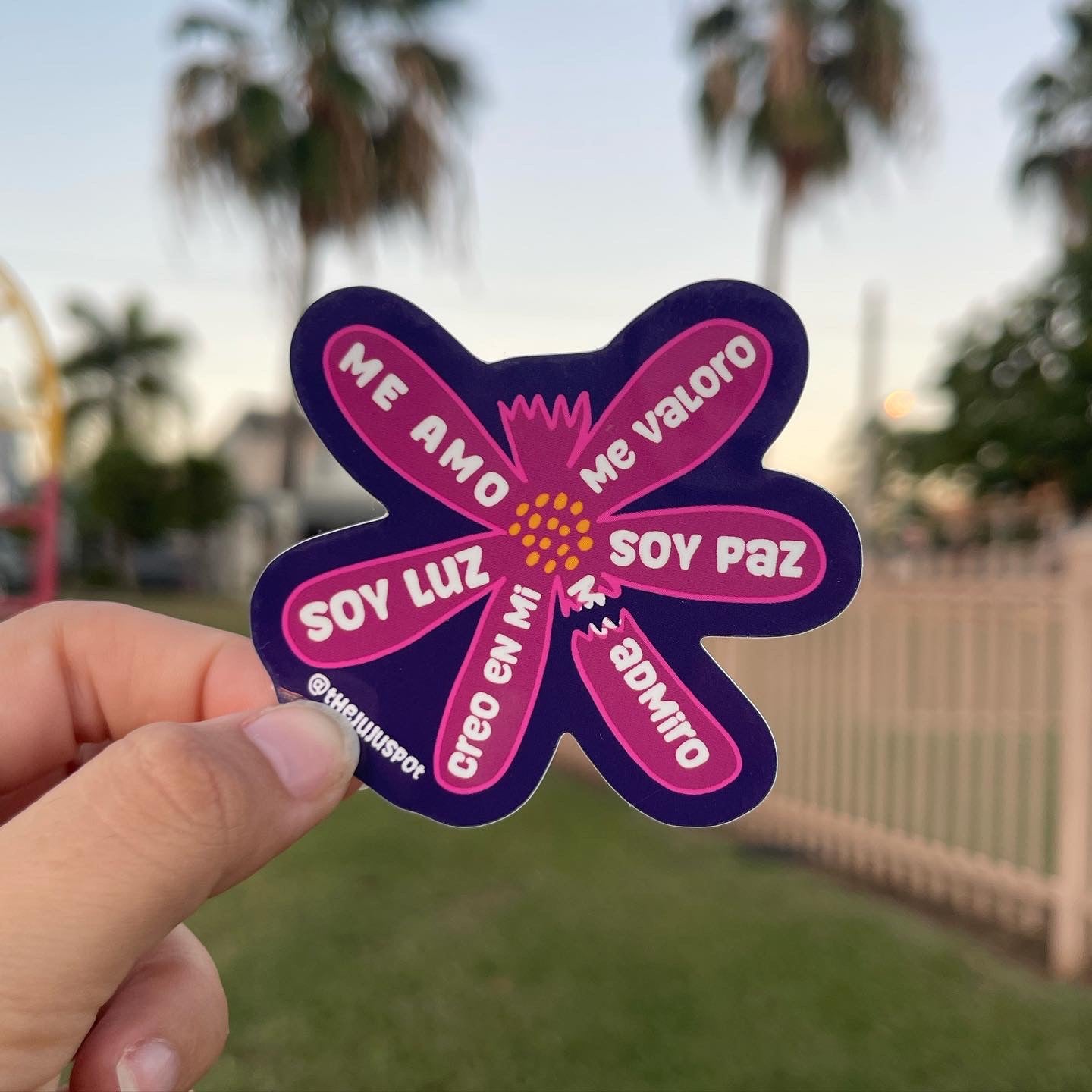 3 - Loves me Sticker